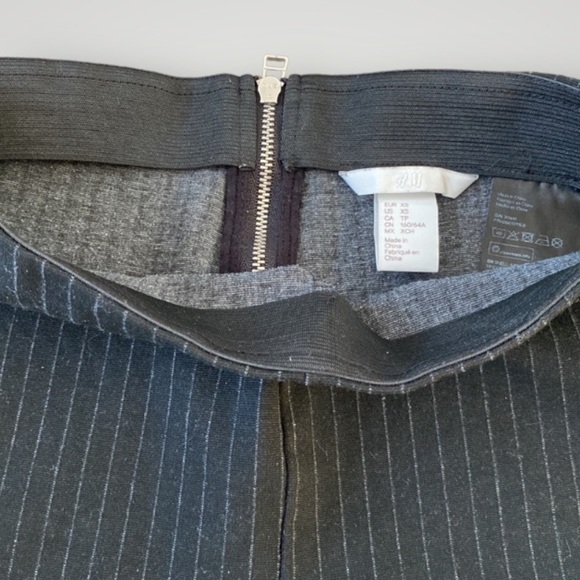 H&M Black Pinstripe Ankle Pant - Picture 5 of 5